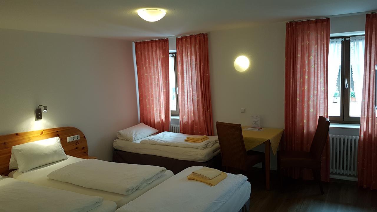 Hotel Gasthaus Roessle Фрайбург-у-Брайсгау Екстер'єр фото
